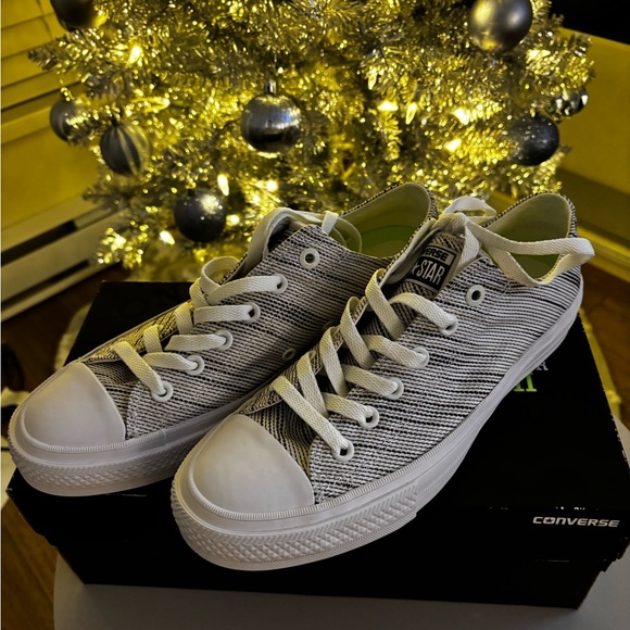 Brand New - Never worn converse - All Star Chuck Taylor’s 2 - Picture 8 of 9